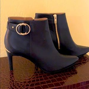 Calvin Klein Jailene 7 ankle boot black leather.